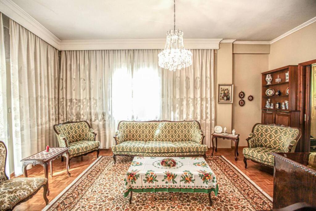 Nicolas Home ตริกาลา ภายนอก รูปภาพ